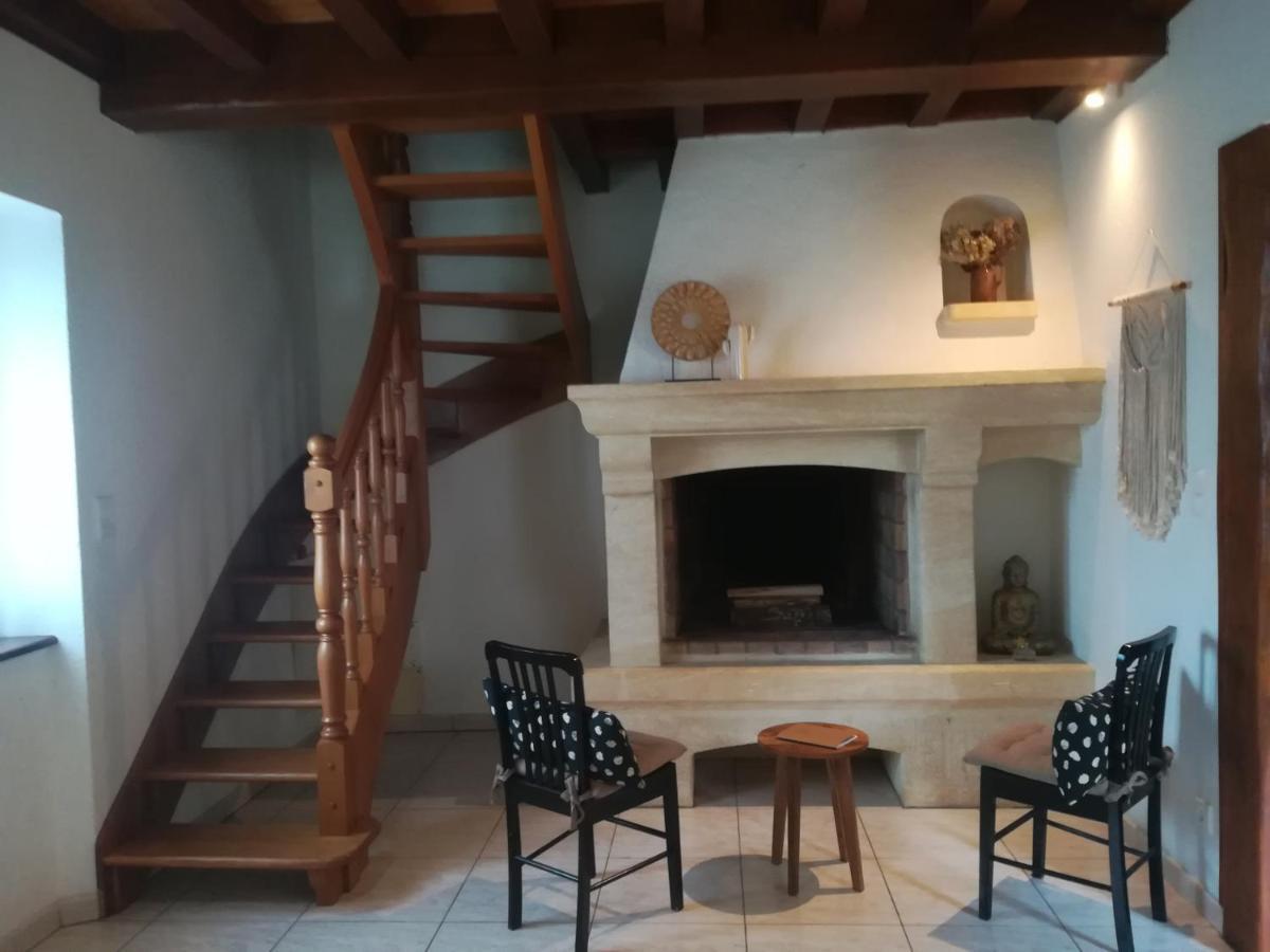 Le Baron Perche Villa แซงต์-ซีเพรียง ภายนอก รูปภาพ