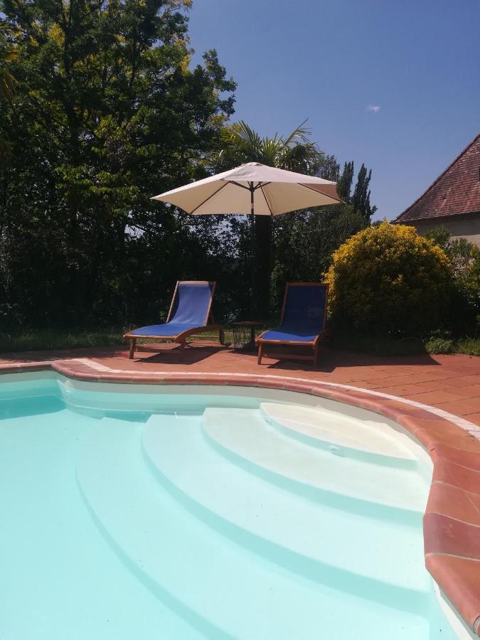 Le Baron Perche Villa แซงต์-ซีเพรียง ภายนอก รูปภาพ